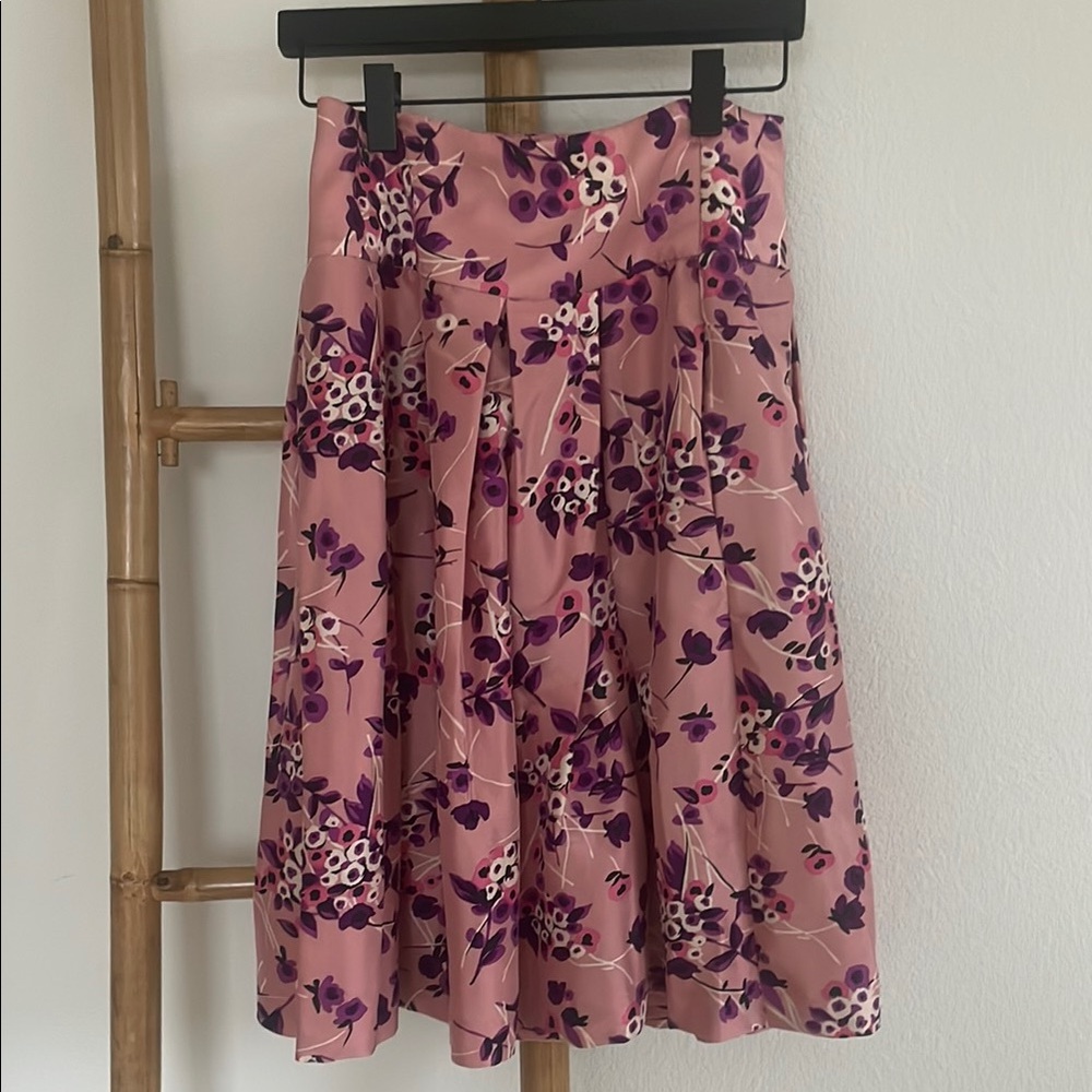 Express Pink Knee-Length A-Line Skirt with Pleats